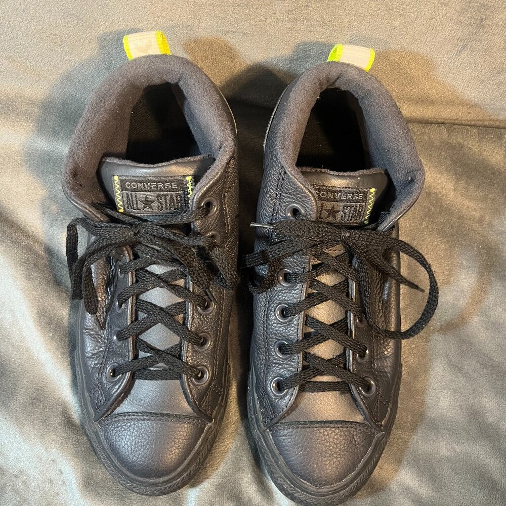 Converse Chuck Taylor All Star High Top leather Black/Green, kids Size 5 Rare